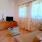 Apartments&rooms Kapela