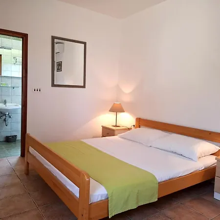 And Kapela Lägenhet