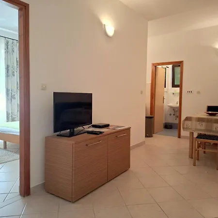 Lägenhet And Kapela