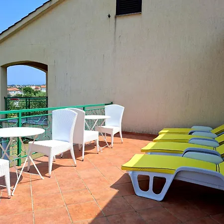 And Kapela Lägenhet