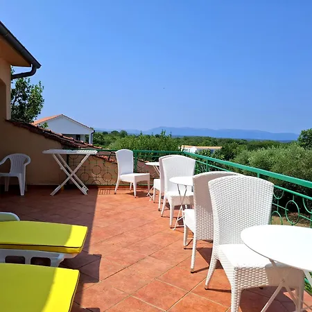 And Kapela Lägenhet