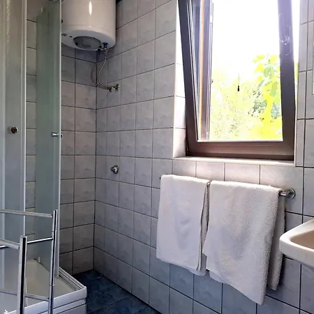 And Kapela Apartamento *